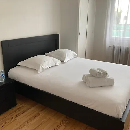 Apartment Spacieux, Lumineux Et Bien Place Pour 6personnes, Parking Interieur *